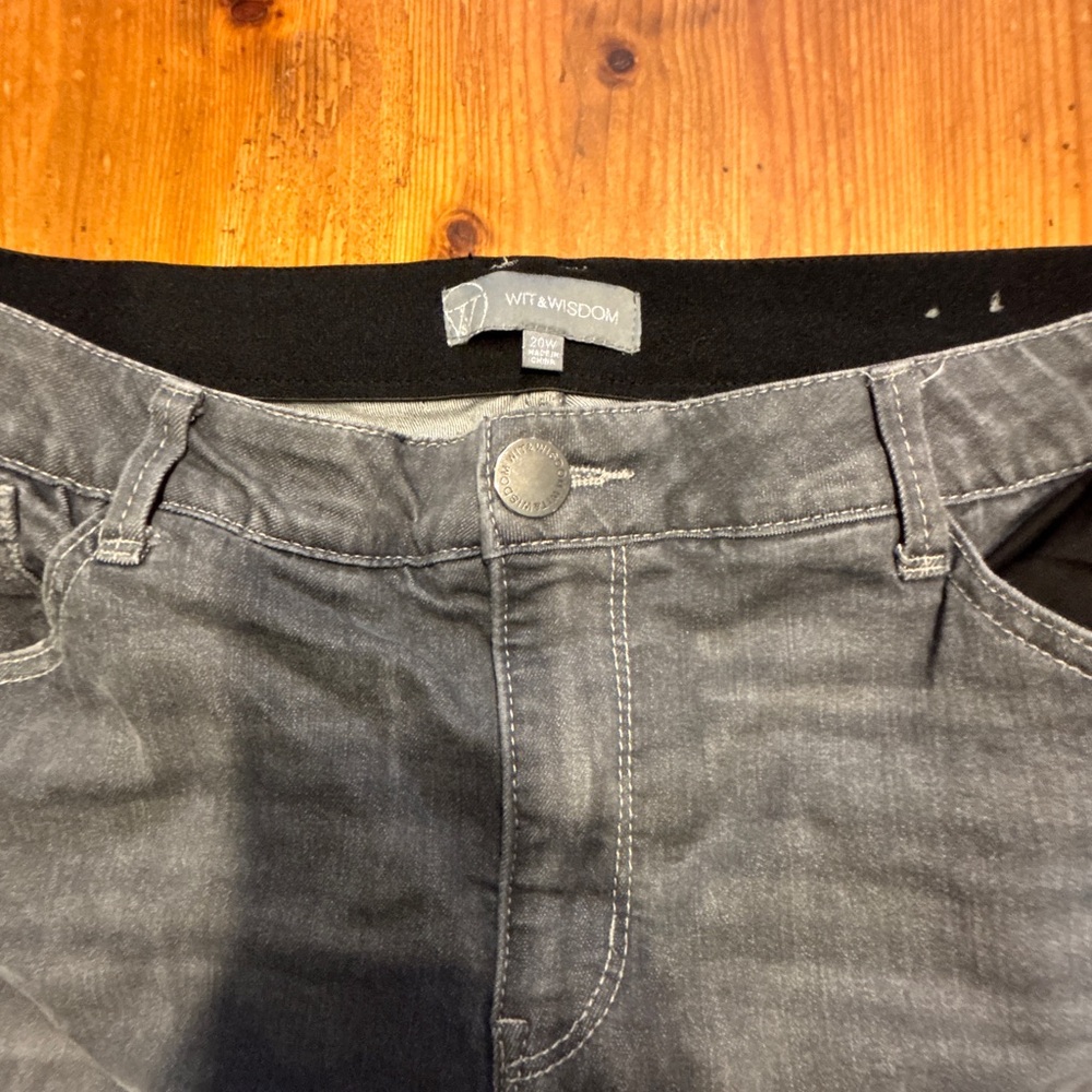 Wit & Wisdom Charcoal Denim Pants 20w bootcut. So comfortable,best waistband